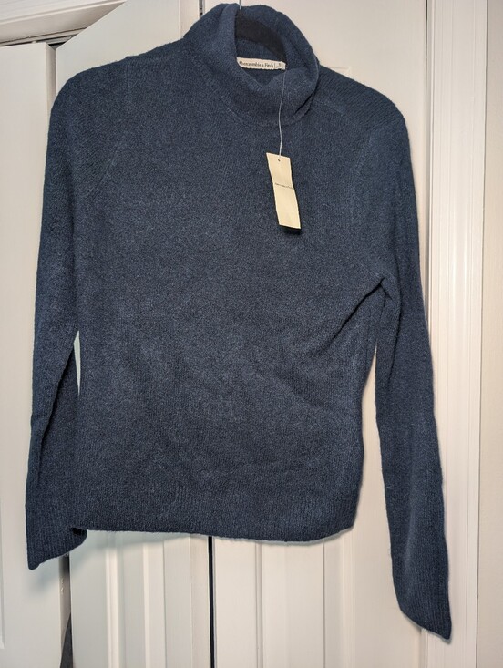 Abercrombie & Fitch Sweaters - Abercrombie Navy Turtleneck NWT